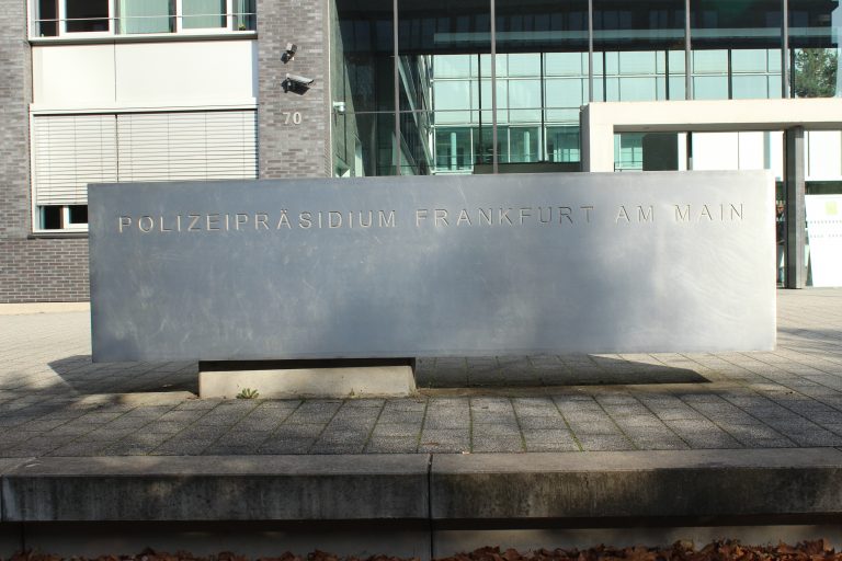 Außenansicht Polizeipräsidium Frankfurt Bild 2 (Bildquelle von accellonet GmbH)